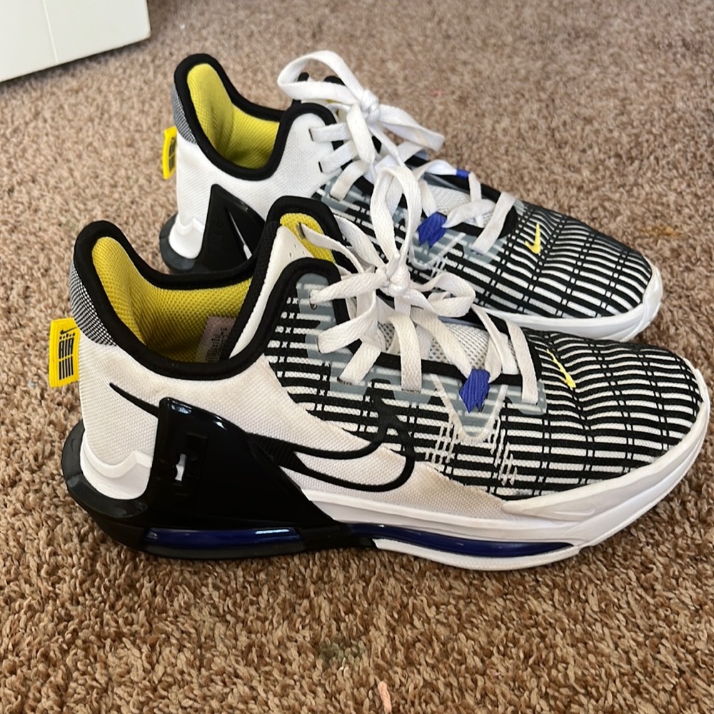 basketball shoes